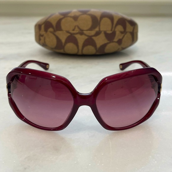 EUC Coach Marilyn Sunglasses with Case - Picture 2 of 7